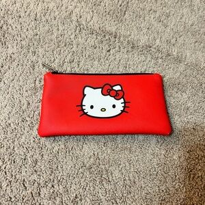 Hello Kitty Pouch